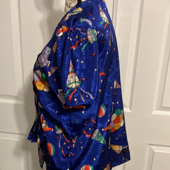 Vintage bunny and balloon motif wrap front blouse with pleating (M) - Picture 6 of 6